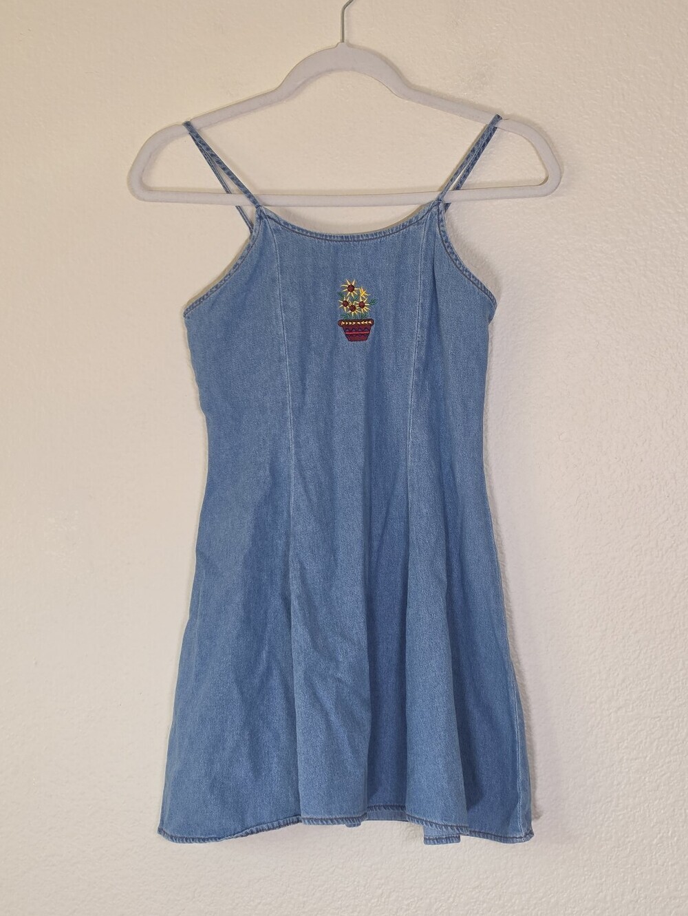 Vintage Denim Sunflower Embroider Spaghetti Strap Dress 12
